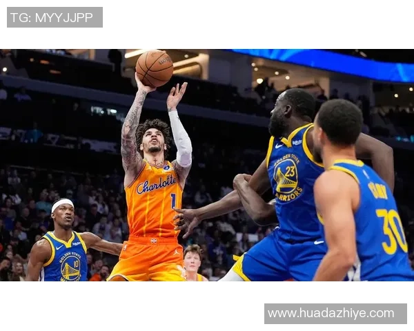 黄蜂勇士激战正酣NBA最新战况分析与精彩瞬间回顾